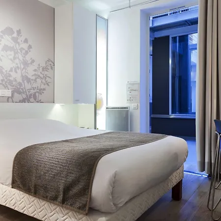 Brady Hotel 3*